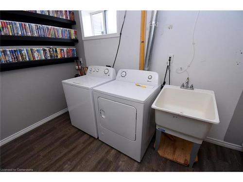 26 Hatton Drive, Ancaster, ON - Indoor Photo Showing Laundry Room