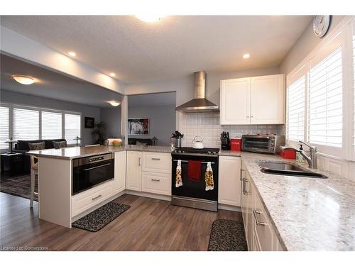 26 Hatton Drive, Ancaster, ON - Indoor Photo Showing Kitchen