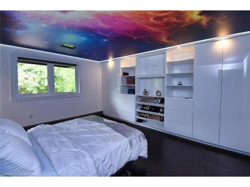 3836 Brookside Drive, Lincoln, ON - Indoor Photo Showing Bedroom