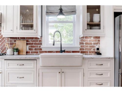 360 Lake Street, Grimsby, ON - Indoor Photo Showing Kitchen