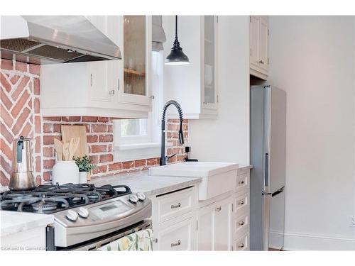 360 Lake Street, Grimsby, ON - Indoor Photo Showing Kitchen