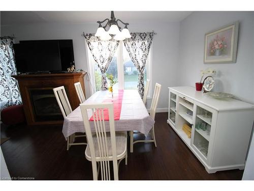 500 Lakeview Road, Fort Erie, ON - Indoor Photo Showing Dining Room