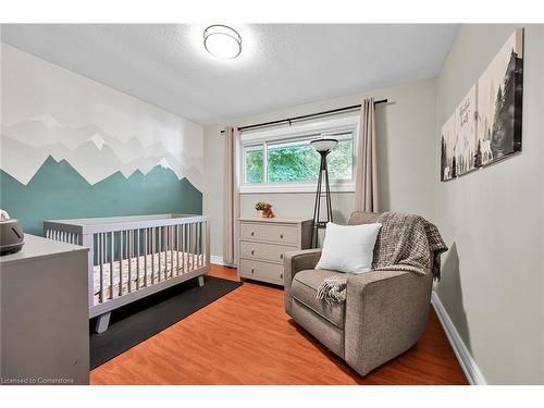 11 Douglas Road, Ancaster, ON - Indoor Photo Showing Bedroom