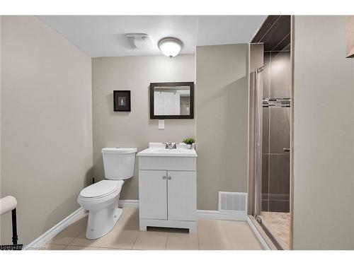 11 Douglas Road, Ancaster, ON - Indoor Photo Showing Bathroom