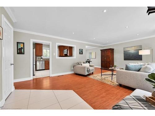 11 Douglas Road, Ancaster, ON - Indoor Photo Showing Living Room