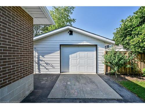 11 Douglas Road, Ancaster, ON - Outdoor