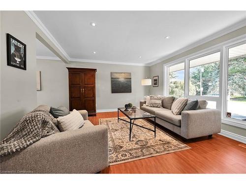 11 Douglas Road, Ancaster, ON - Indoor Photo Showing Living Room