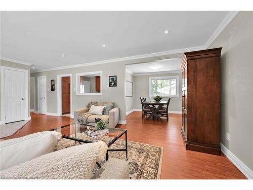 11 Douglas Road, Ancaster, ON - Indoor Photo Showing Living Room