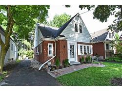 122 Haddon Avenue S Hamilton, ON L8S 1X8