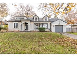 56 Mountain Brow Boulevard  Hamilton, ON L8T 1A4