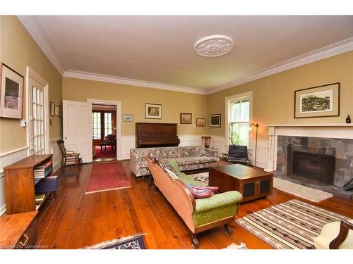 1556 Mineral Springs Road, Dundas, ON - Indoor Photo Showing Living Room With Fireplace