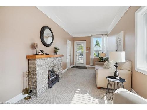 408 Cochrane Road, Hamilton, ON - Indoor Photo Showing Living Room With Fireplace