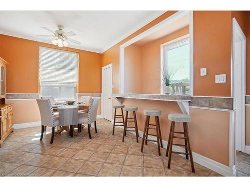 408 Cochrane Road, Hamilton, ON - Indoor Photo Showing Dining Room