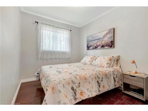 227 Silverbirch Boulevard, Mount Hope, ON - Indoor Photo Showing Bedroom