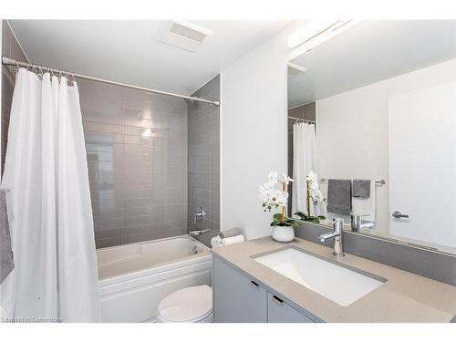 A601-3210 Dakota Common, Burlington, ON - Indoor Photo Showing Bathroom