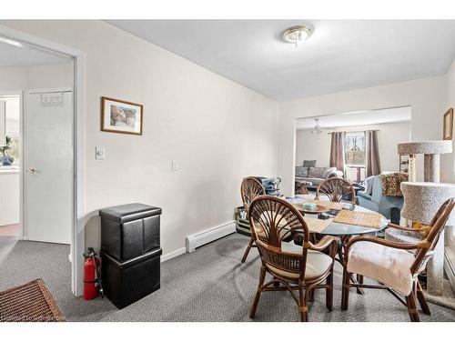 1258 6 Highway N, Hamilton, ON - Indoor Photo Showing Dining Room