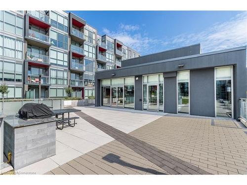 B407-5240 Dundas Street, Burlington, ON - Outdoor