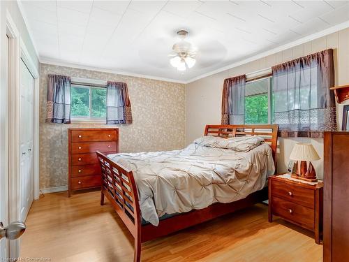 1686 Old Brock Street, Vittoria, ON - Indoor Photo Showing Bedroom