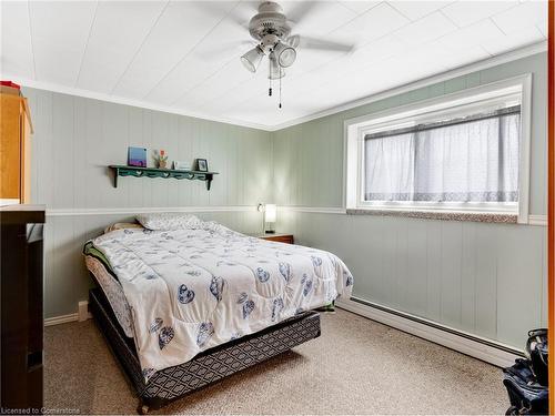 1686 Old Brock Street, Vittoria, ON - Indoor Photo Showing Bedroom