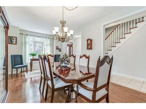 2065 William O'Connell Boulevard, Burlington, ON - Indoor Photo Showing Dining Room