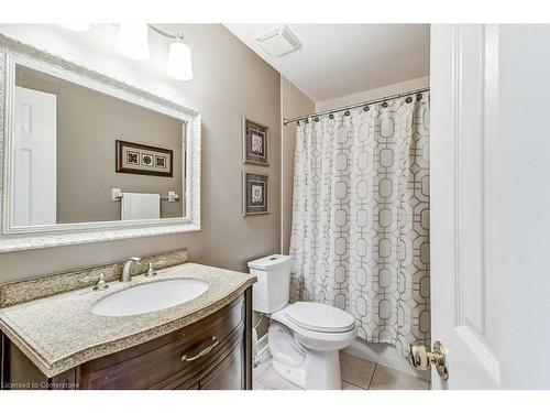 2065 William O'Connell Boulevard, Burlington, ON - Indoor Photo Showing Bathroom