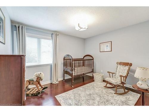 2065 William O'Connell Boulevard, Burlington, ON - Indoor