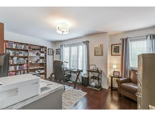 2065 William O'Connell Boulevard, Burlington, ON - Indoor