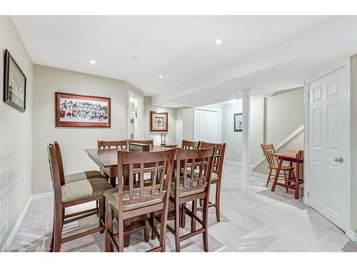 2065 William O'Connell Boulevard, Burlington, ON - Indoor Photo Showing Dining Room