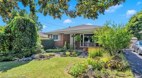 206 Kings Forest Drive, Hamilton, ON - Outdoor