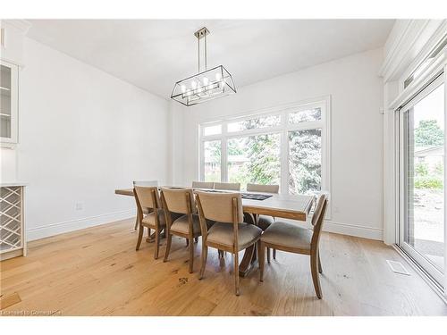 27 Cielo Court, Hamilton, ON - Indoor Photo Showing Dining Room