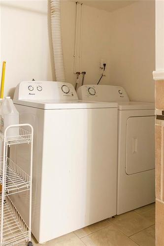 256 Charlton Avenue E, Hamilton, ON - Indoor Photo Showing Laundry Room