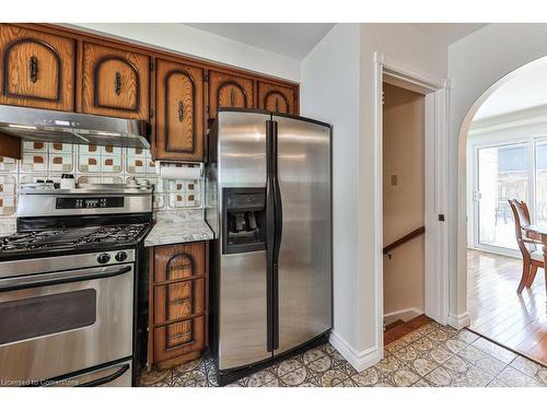 56 Church Street, Stoney Creek, ON - Indoor Photo Showing Kitchen