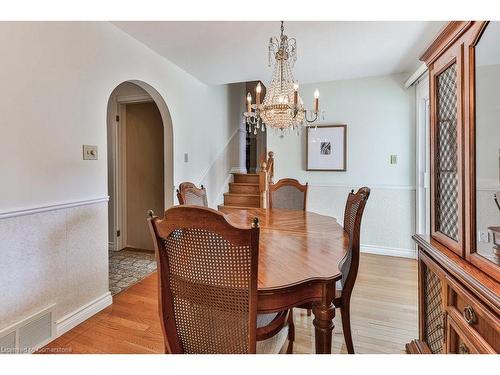 56 Church Street, Stoney Creek, ON - Indoor Photo Showing Dining Room