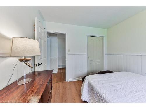 56 Church Street, Stoney Creek, ON - Indoor Photo Showing Bedroom