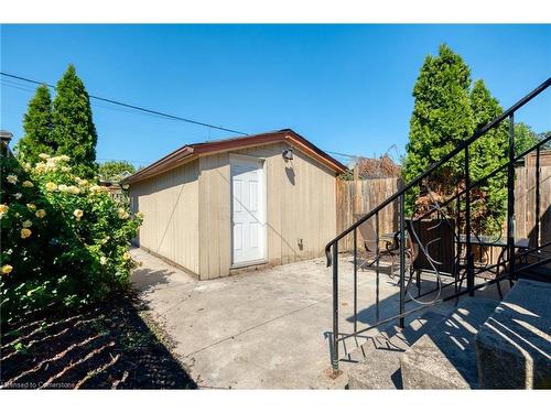 125 Melrose Avenue N, Hamilton, ON - Outdoor With Exterior