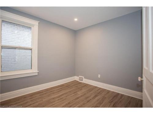 3-736 Cannon Street E, Hamilton, ON - Indoor Photo Showing Other Room