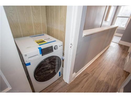 3-736 Cannon Street E, Hamilton, ON - Indoor Photo Showing Laundry Room