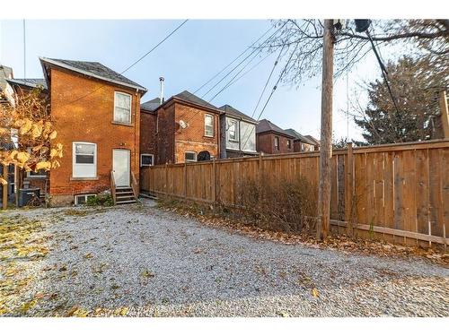 3-736 Cannon Street E, Hamilton, ON - Outdoor