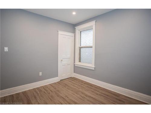 3-736 Cannon Street E, Hamilton, ON - Indoor Photo Showing Other Room