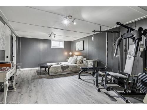 5 Howard Avenue, St. Catharines, ON - Indoor Photo Showing Gym Room