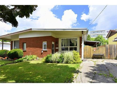 33 Fielding Crescent, Hamilton, ON - Outdoor