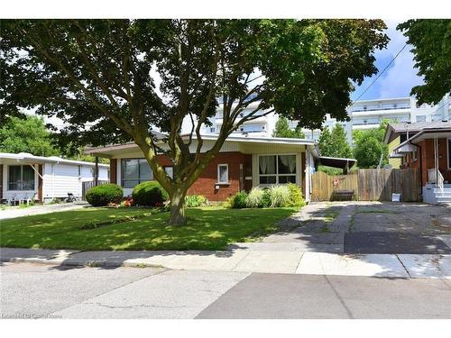 33 Fielding Crescent, Hamilton, ON - Outdoor With Facade