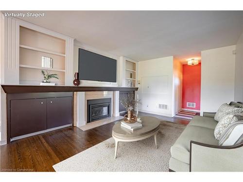 111 Riverdale Drive, St. Catharines, ON - Indoor Photo Showing Living Room With Fireplace