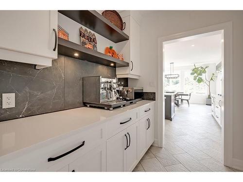 23 Whitcombe Way, Morriston, ON - Indoor Photo Showing Kitchen