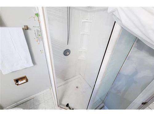 2145 Sandringham Drive, Burlington, ON - Indoor Photo Showing Bathroom