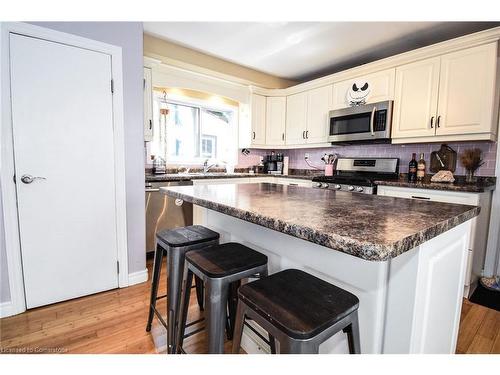 19 Crowland Avenue, Welland, ON - Indoor Photo Showing Kitchen