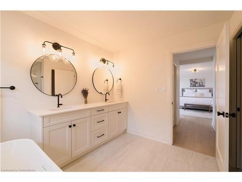 81 Homestead Way, Thorold, ON - Indoor Photo Showing Bathroom