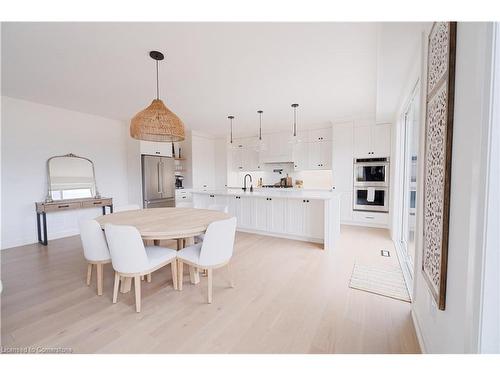 81 Homestead Way, Thorold, ON - Indoor Photo Showing Dining Room