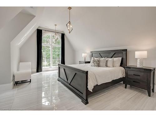 2613 Homestead Drive, Burlington, ON - Indoor Photo Showing Bedroom