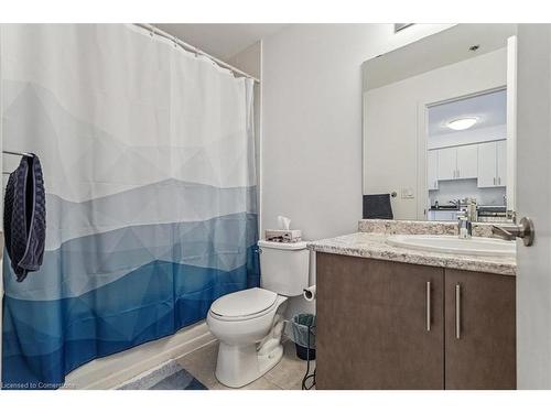 519-2486 Old Bronte Road, Oakville, ON - Indoor Photo Showing Bathroom